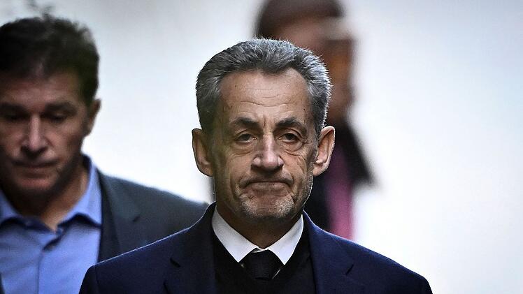 Haftantritt von Frankreichs Ex-Präsident Sarkozy