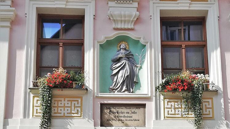 Das Geburtshaus des Generals Oskar Freiherr von Zoller (1809-1866), gefallen in Winkels während der Schlacht bei Bad Kissingen am 10. Juli 1866. Foto: Sigismund von Dobschütz