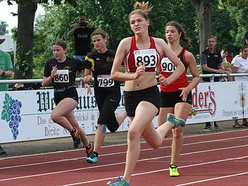 Emilia Zeitz vom TSV Münnerstadt (893) sprintete im Finale der W14 über 100 Meter zu einem deutlichen Sieg.  Foto: Reinhold Nürnberger