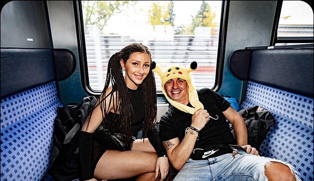 Hard Techno und Trance in drei verschiedenen Party-Waggons!