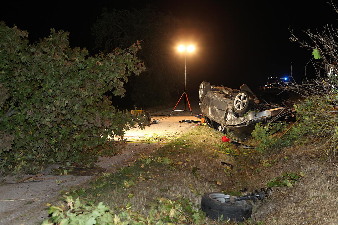 Schwerer Unfall bei Ansbach: 21-Jähriger stirbt