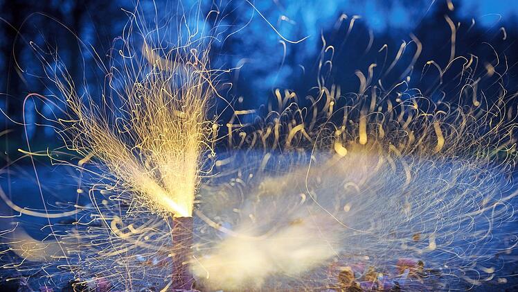 Die Stadt Erlangen weist auf Gefahren beim Feuerwerk hin.