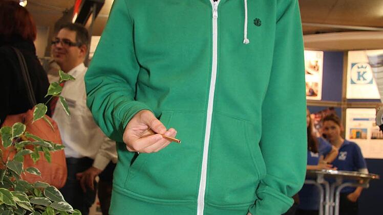 "Ich möchte etwas mit Menschen machen", sagt Marcel Kaim (17). Derzeit ist er an der Hans-Edelmann-Schule