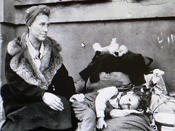 Die Vertriebene kamen nur mit wenigen Habseligkeiten an. Fotos: Archiv Franze
