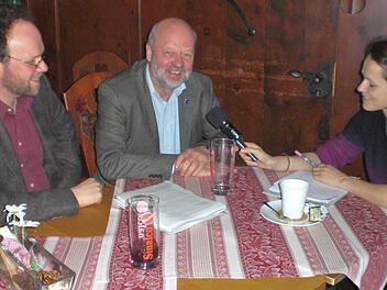 Patrick Friedl (links) ist Direktkandidat der Gr&uuml;nen bei den bayerischen Landtagswahlen 2018. Foto: Franz Barthel
