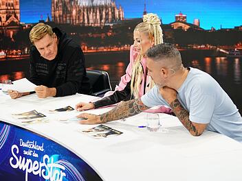 Taff Job: Die DSDS-Juroren Dieter Bohlen, Isi Gl&uuml;ck und Bushido (von links) sind nicht immer einer Meinung.