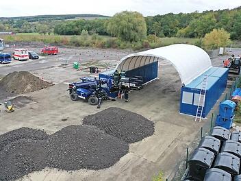 Aus der Luft: das Testzentrum in Wonfurt. Es wurde weiter ausgebaut und winterfest gemacht. Die Testkapazit&auml;ten sind vergr&ouml;&szlig;ert worden.  Fotos: Technisches Hilfswerk Ha&szlig;furt