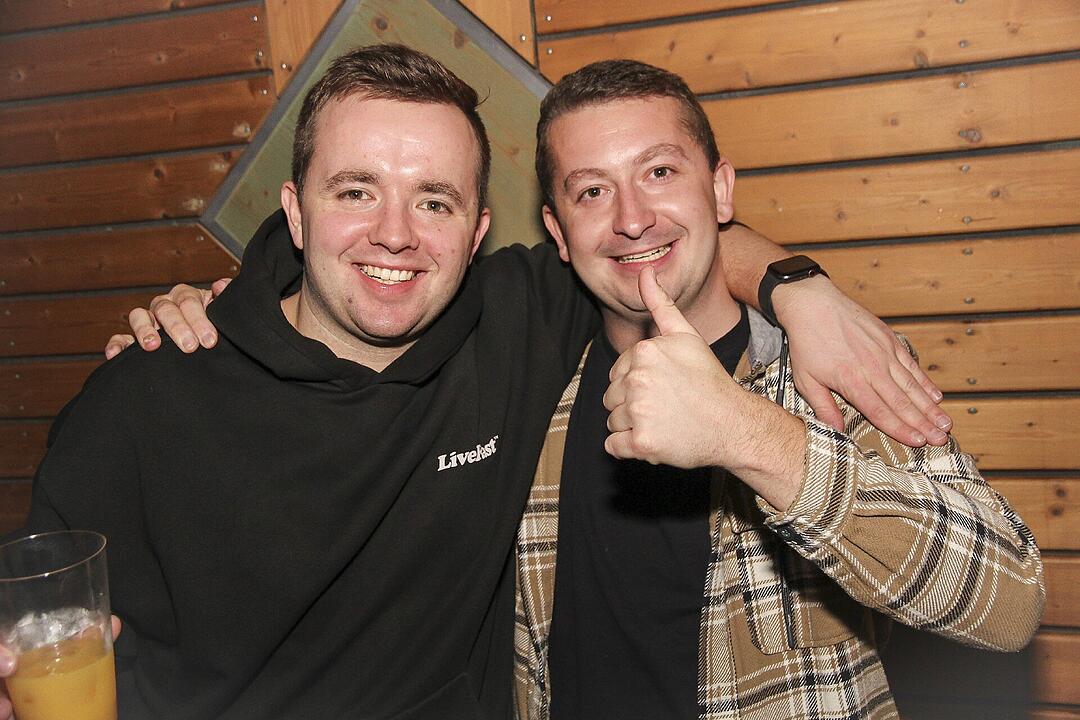 Mit vielen Party-Songs der 80er & 90er und Rock-Pop Klassikern