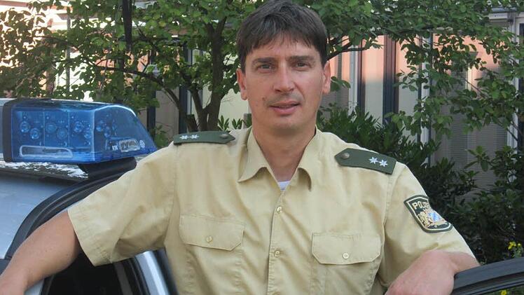 Polizeioberkommissar Matthias Beck wurde für 25 Dienstjahre ausgezeichnet. Foto: PI Bad Brückenau