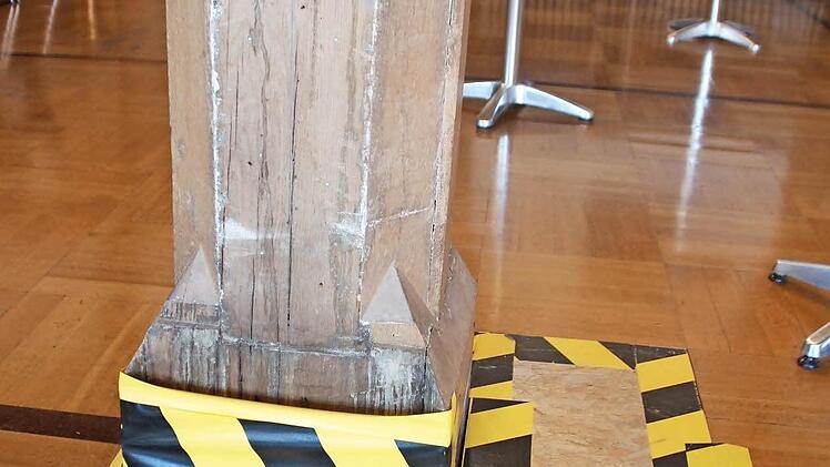 Ein Teil des Großen Rathaussaales ist bereits Baustelle.