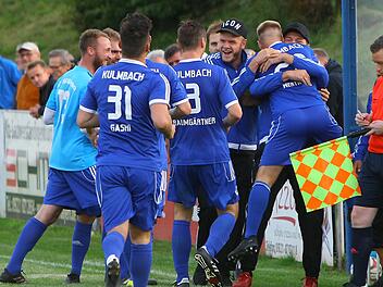Am Wochenende jubelte der ATS Kulmbach über den Führungstreffer gegen   Kasendorf, doch es reichte knapp nicht zum Sieg. Der soll nun im Verfolgerduell beim BSC Bayreuth-Saas  gelingen.   Foto: Monika Limmer