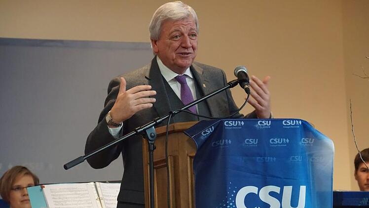 Volker Bouffier bei seiner Ansprache beim Neujahrsempfang der CSU Erlangen