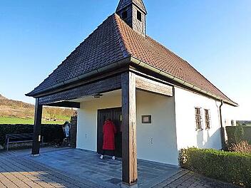Die Aussegnungshalle in Kirchehrenbach soll erweitert und umgebaut werden.