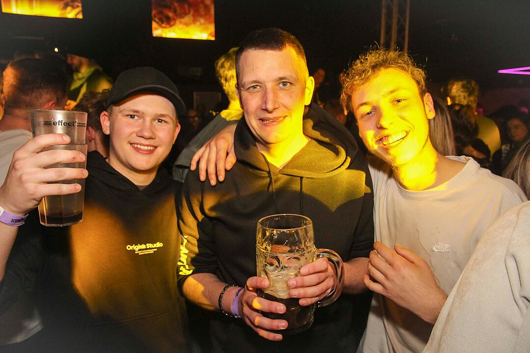 RADSPITZ live im Schwingen Nightlife