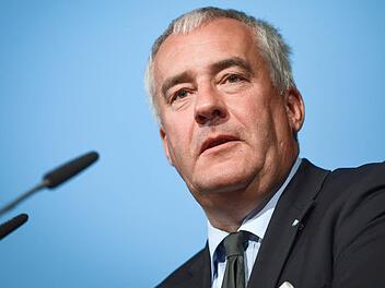 Kultusminister Ludwig Spaenle (CSU) bezog erneut Stellung zur Schulfrage im nördlichen Landkreis Kronach. Foto: dpa/David Ebener