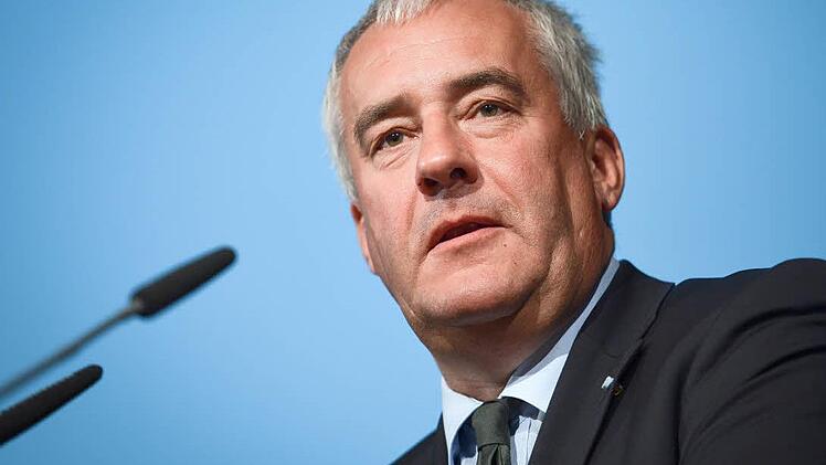 Kultusminister Ludwig Spaenle (CSU) bezog erneut Stellung zur Schulfrage im nördlichen Landkreis Kronach. Foto: dpa/David Ebener