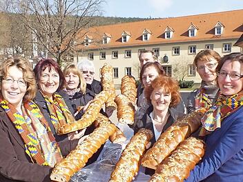 Auch heuer wird es wieder das "längste Osterbrot" in Bad Bocklet geben. Foto: Björn Hein/ Archiv
