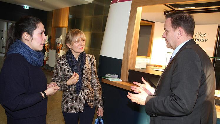 Das von den Schülern des beruflichen Schulzentrums in Eigenregie umgebaute Café Wilsdorf begeisterte die Italiener - sicherlich nicht nur, weil die Schüler typisch italienische Kaffeespezialitäten kredenzten. Foto: Sonny Adam
