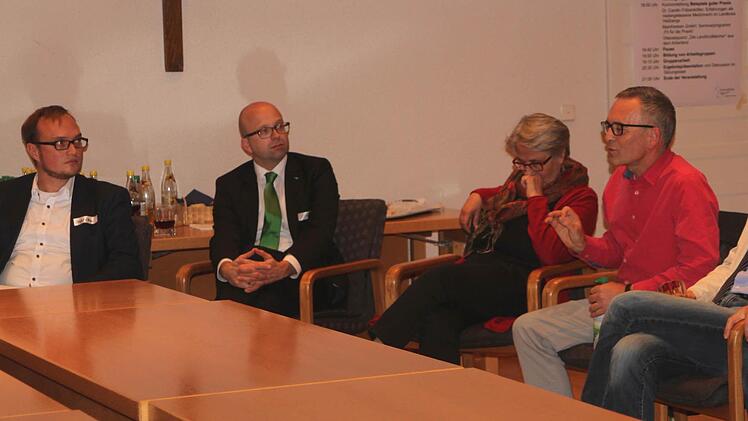 In den Arbeitsgruppen wurden um Ergebnisse gerungen. Foto: Günther Geiling