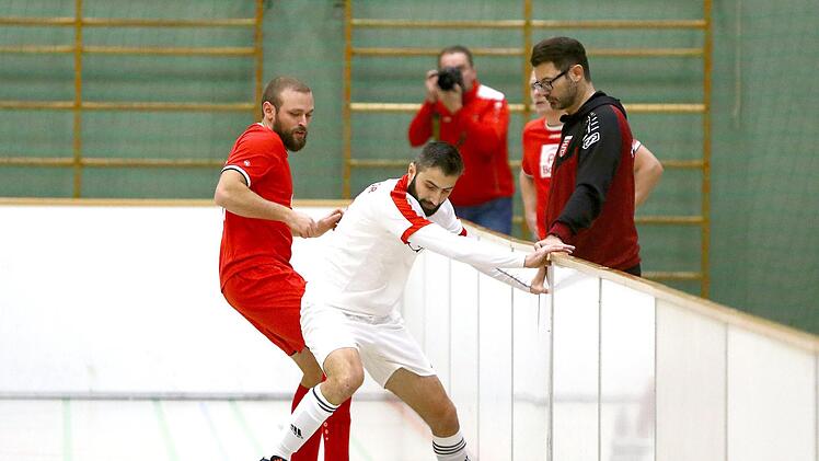 Szene aus dem Spiel Vatanspor - TSV 08. Foto: Monika Limmer