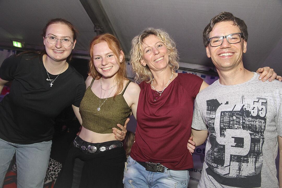 Heavy Volxmusic in Dörfleins!