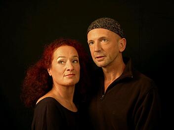 Stephanie Haas und Christoph Haas gastieren als Ensemble Cosmedin im Kloster Wechterswinkel. Foto: Rose Hajdu