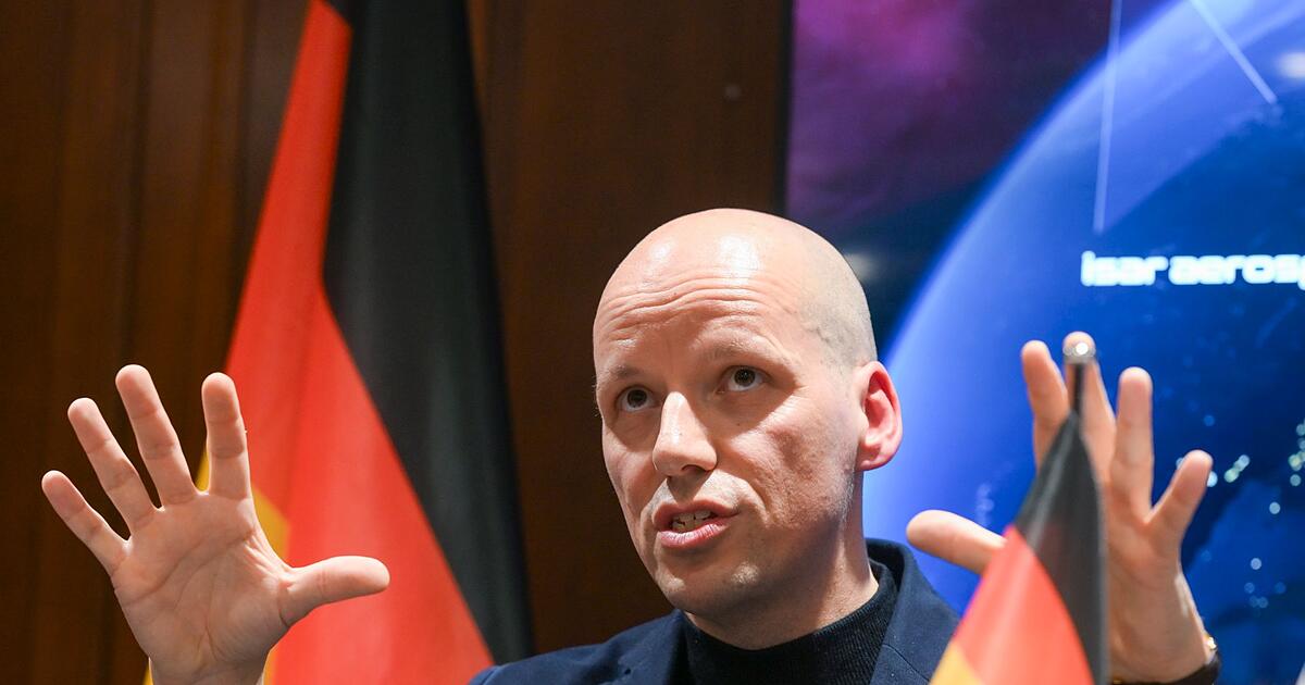 R-stungsfirmen-planen-bis-2029-Satelliten-Netz-im-All