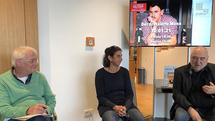 Die Künstler Waldi Bauer, Heidi Friedrich und Wolfgang Buck (von links) beim Pressegespräch Foto: Ralf Kestel