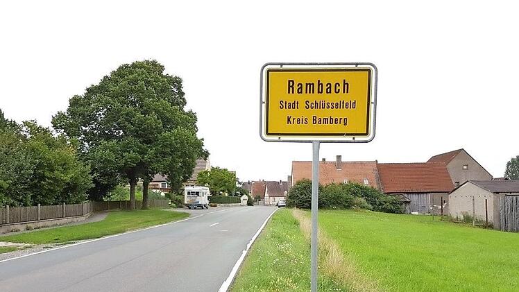 Eine seltener Moment: Kein Verkehr auf der Umleitungsstrecke durch Rambach. Fotos: privat
