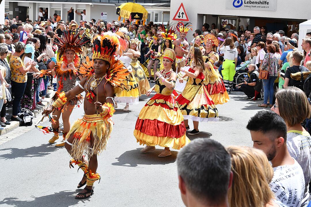 Umzug beim Samba-Festival in Coburg