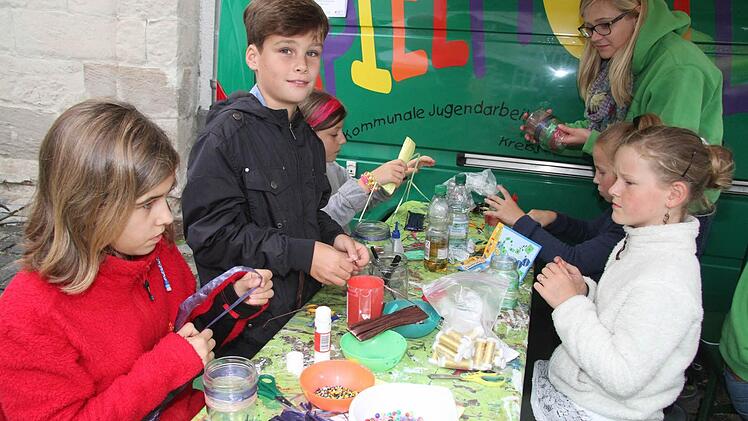 Beim Landkreis-Spielmobil wurde gebaststelt. Foto: Sonja Adam