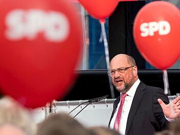Vielleicht folgt der SPD-Vorsitzende Martin Schulz der Einladung und kommt Anfang des nächsten Jahres nach Coburg. Foto: Peter Steffen/dpa