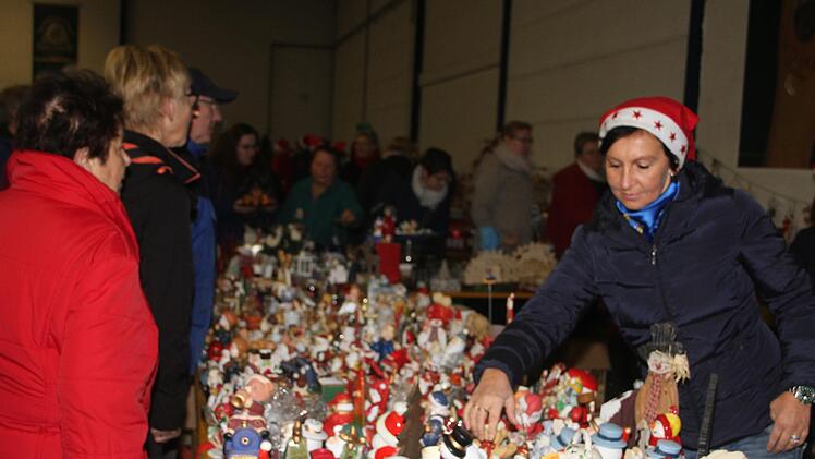 Massen an WeihnachtsdekoSonny Adam