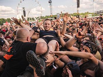Taschendiebe treiben auch auf Rock im Park ihr Unwesen. Männer werden öfters beklaut. Wer eine Wertsache vermisst, sollte zum Festival-Fundbüro gehen. Symbolfoto: Nicolas Armer/dpa