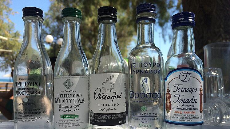 Irrte allein durch griechisches Hotel: Deutscher Tourist vergisst Kind im Ouzo-Rausch