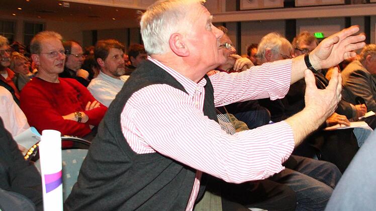 Die Bürger hielten mit ihrer Meinung nicht hinterm Berg. Foto: Jürgen Gärtner