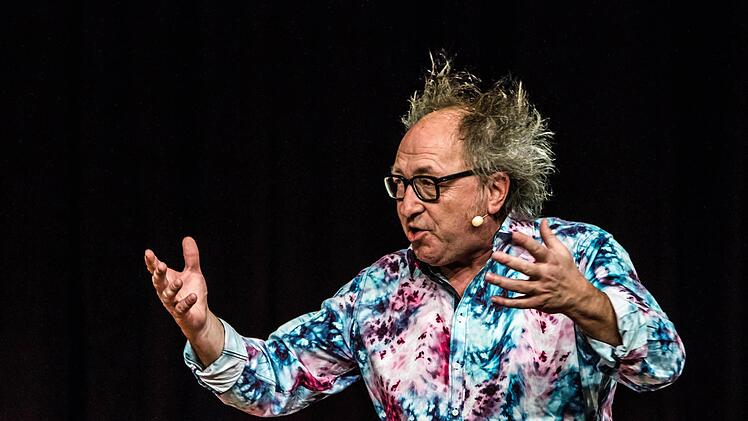 Impressionen von Urban Priols Gastspiel im ausverkauften Coburger Kongresshaus.Foto: Jochen Berger