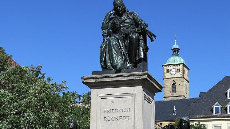 Friedrich-Rückert-Weg: Rückert-Denkmal in Scheinfurt