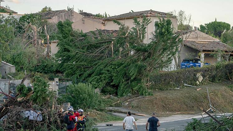 Unwetter in Frankreich - Tornado