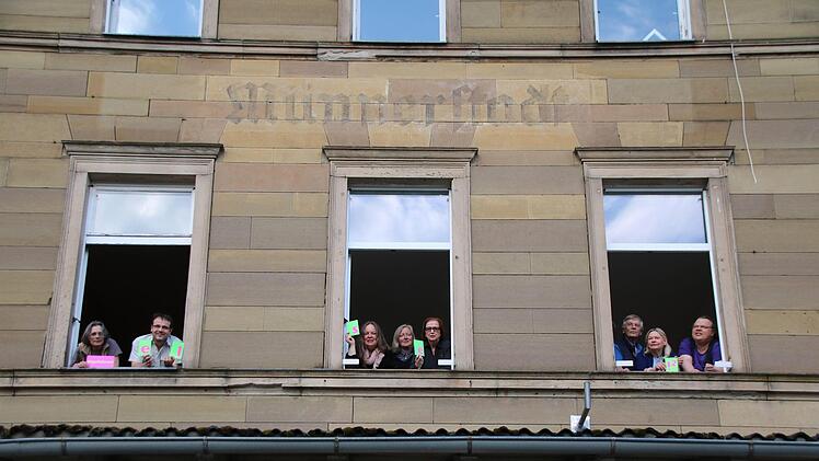 Der Münnerstädter Bahnhof ist fest in der Hand von Künstlern. Dass Projekt  "else!2" startet am Samstag, 28. April mit der Eröffnung der Ausstellung "abgefahren!". Thomas Malz