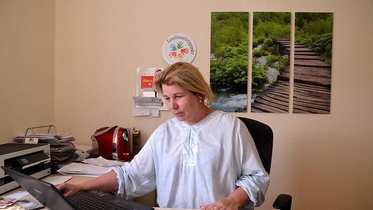 Jeanette Vollmayer, Leiterin des Buttenheimer Familienstützpunktes, wird von ihrem Arbeitsplatz in der Hager Villa auch die Nachbarschaftshilfe koordinieren. Foto: Andrea Spörlein