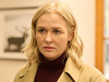 In der ZDF-Serie "Lena Lorenz" (hier als Titelheldin: Judith Hoersch) kommt es zu einem Abschied.