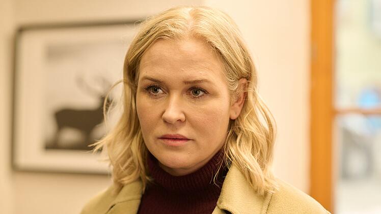 In der ZDF-Serie "Lena Lorenz" (hier als Titelheldin: Judith Hoersch) kommt es zu einem Abschied.