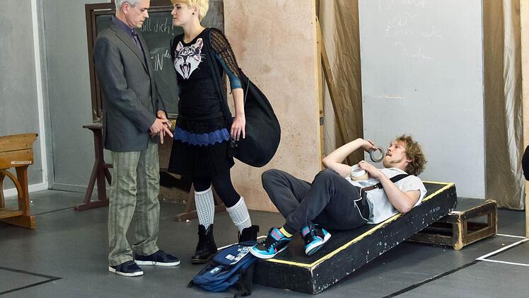 Probenszene zu Ruth Johanna Benraths Schauspiel "Klassenkämpfe"Foto: Jochen Berger