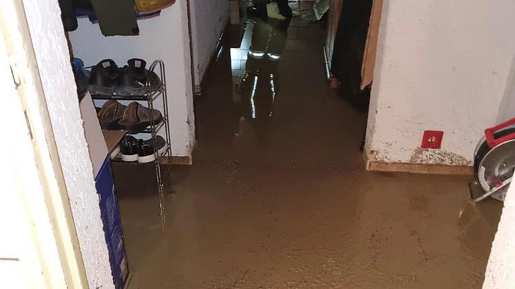 Unwetter in Kronach: Schlamm-Massen laufen in Einfamilienhäuser - 40 bis 50 Einsätze in der Nacht