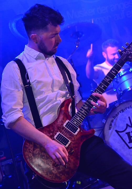 Mit ALLSTAR live auf der B&uuml;hne und Ph&auml;t J&auml;nnys H&ouml;use als Vorband!