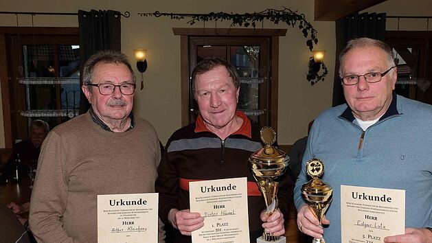 Die Tagessieger (von links): Arthur Kleinhenz, Dieter Hämel und Edgar Lutz. Es fehlt Erich Betz. Das Turnier hatte noch vor den Ausgangsbeschränkungen stattgefunden. Gerd Schaar