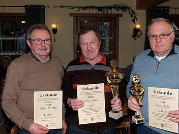 Die Tagessieger (von links): Arthur Kleinhenz, Dieter Hämel und Edgar Lutz. Es fehlt Erich Betz. Das Turnier hatte noch vor den Ausgangsbeschränkungen stattgefunden. Gerd Schaar