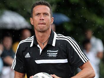 Ex-Profi Bernd Eigner kam vom SV Memmelsdorf nach Sand. Der neue Trainer hat sich eine starke Mannschaft zusammengestellt, die bei der Vergabe der Meisterschaft in der Landesliga Nordwest ein gewichtiges Wort mitreden sollte. Foto: sportpress