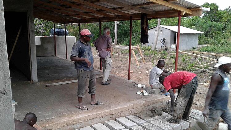 Projekte des Hammelburger Vereins "Afrika Hilfe Franken" in Tansania.  Foto: Uwe Tobaben